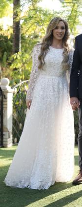 מוכרת שתי שמלות כלה ב 1500 שקל-  1