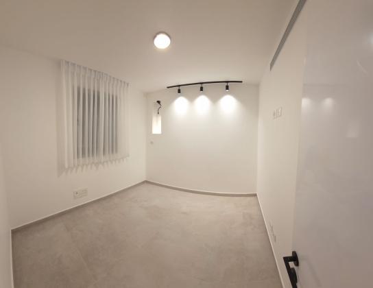 גבעון 6 (מחנה יהודה)