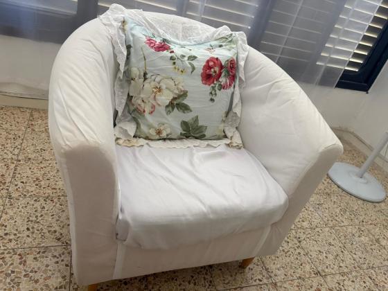 כורסת איקאה מהממת במצב כמו חדש