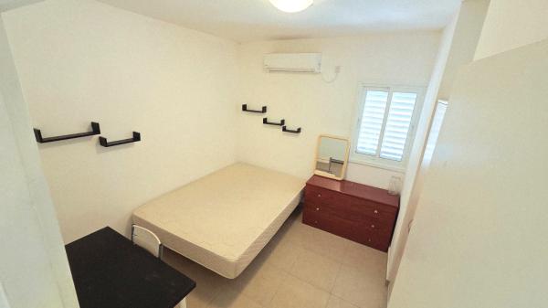 רגר יצחק 175 (שכונה ד)