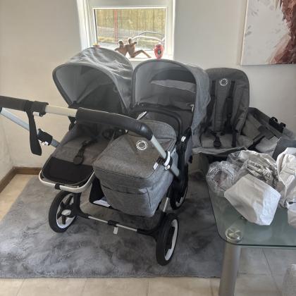 Bugaboo Donkey 3 Duo (אפור)כולל:עריסה