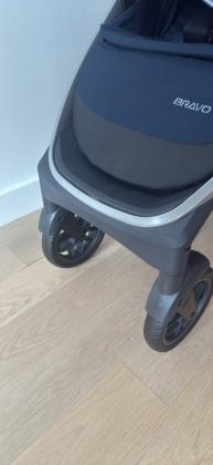 Chicco Bravo 3-in-1 Trio Travel System