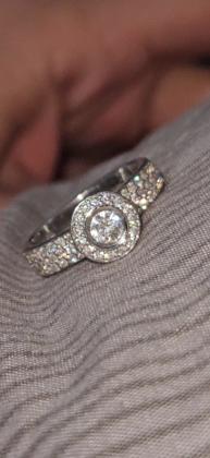 טבעת יהלומים טבעיים 14kזהב לבן