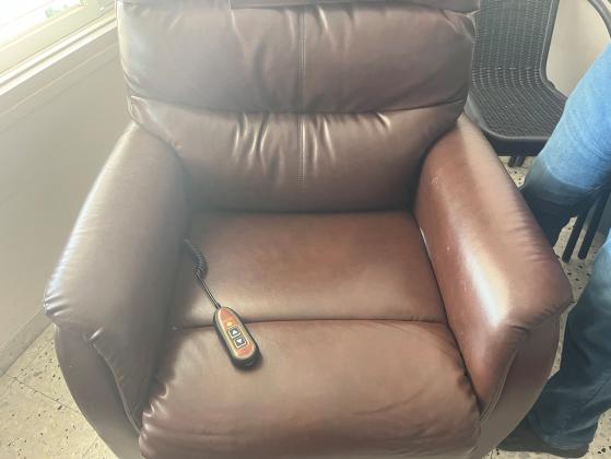 כורסת קימה מתכווננת איכותית מאוד