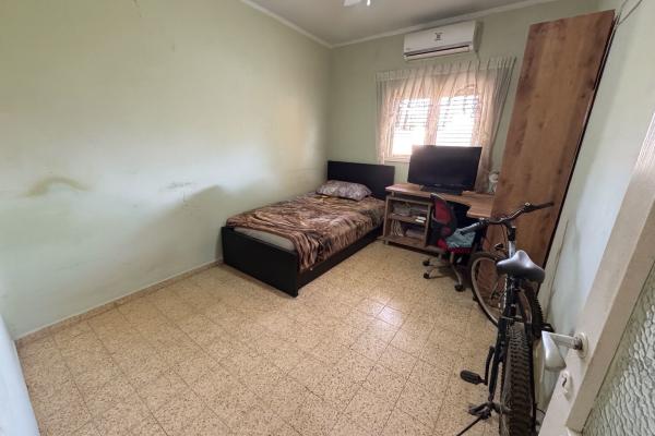 כצנלסון ברל 68 (שיכון ותיקים)