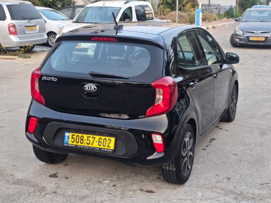 קיה פיקנטו (2021)