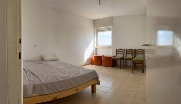 עין עובדת 11