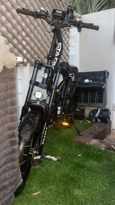 אופניים חשמליים של Strak, כמו