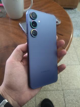 גלקסי s24פלוס היה בשימוש פחות