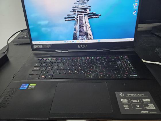 MSI Stealth GS77 מסך: 17