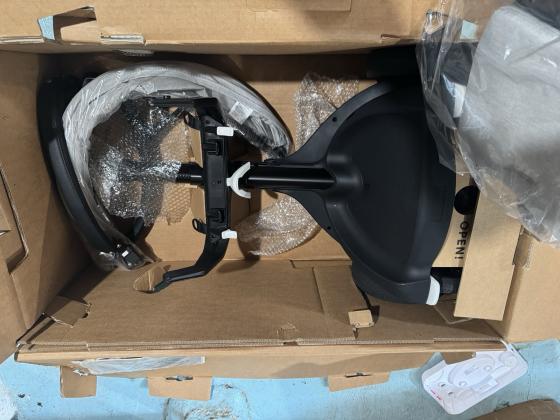 עגלת Stokke Xplory שחורהעגלת