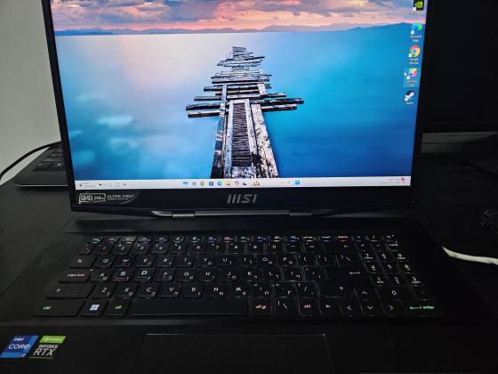 MSI Stealth GS77 מסך: 17