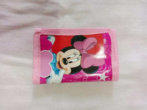 2 ארנקים בסגירת סקוטש