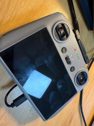 רחפן DJI Air 3S עם RC 2 Fly More Combo