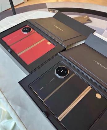 HUAWEI Mate XT 16+256GB