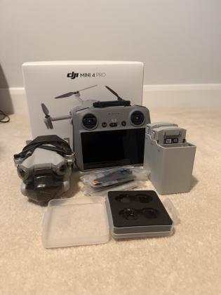 DJI Mini 4 Pro Fly More Combo Plus (DJI RC 2), 1-1.3 inch CMOS Sensor,