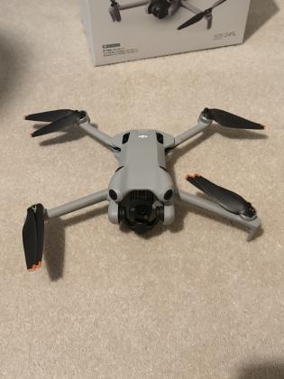 DJI Mini 4 Pro Fly More Combo Plus (DJI RC 2), 1-1.3 inch CMOS Sensor,