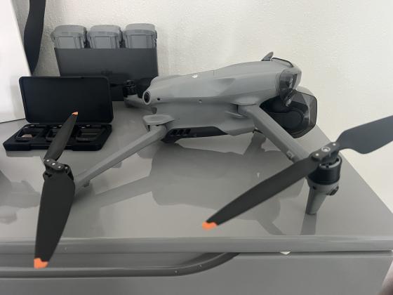 DJI Air 3S Fly More Combo (DJI RC 2), with 1 inch CMOS Wide-Angle & Me