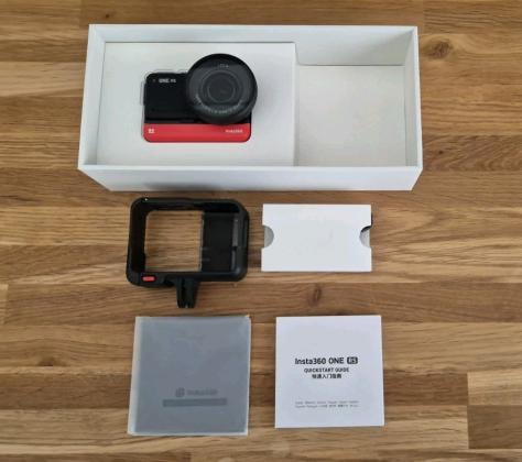 Insta360 ONE RS 1 inch Leica 360 Action Camera, Up to 6K30 Video - 21M