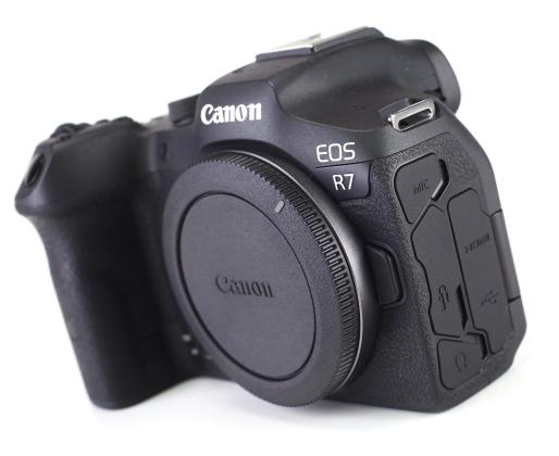 Canon EOS R7 (Body Only), Mirrorless Vlogging Camera, 32.5 MP Image Qu
