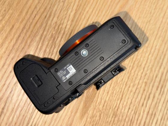 Sony Alpha 7 IV Mirrorless Interchangeable Lens Camera, 33MP Full-Fram