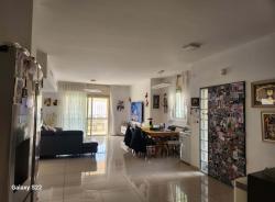 אורי בן ארי 17 (פסגת זאב מרכז)