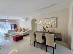 נדבה יוסף 20 (פסגת זאב מזרח)