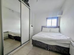 הנריאטה סולד 7 (קרית היובל)