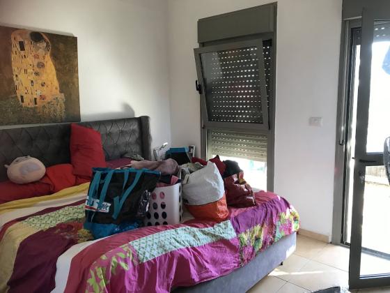 שני 5 (אבני חן (קייזר))