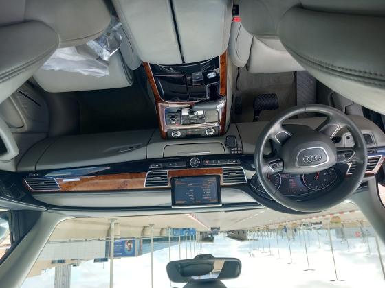 אאודי A8 (2011)