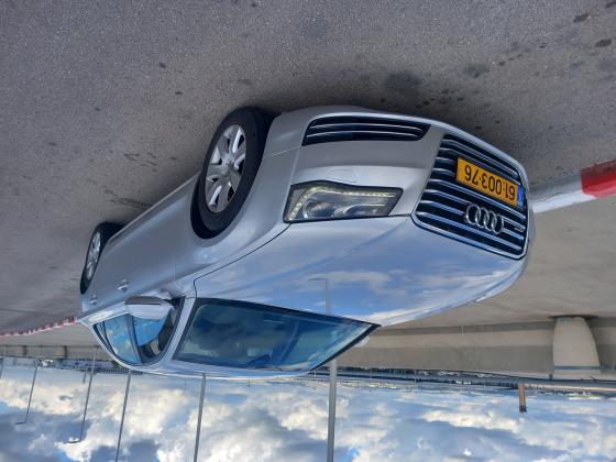 אאודי A8 (2011)