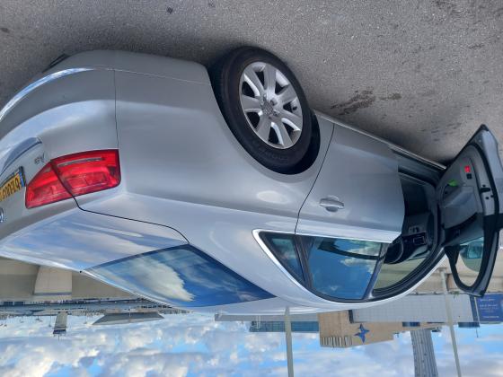 אאודי A8 (2011)