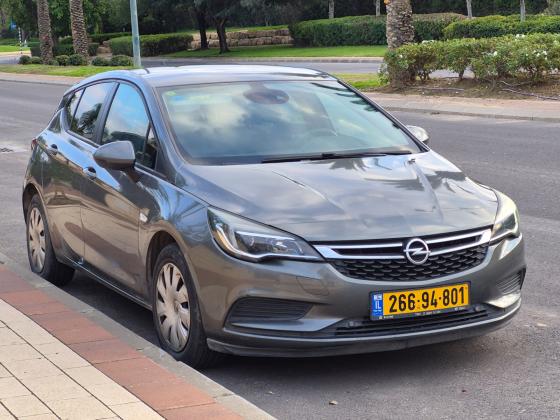 אופל אסטרה (2017)