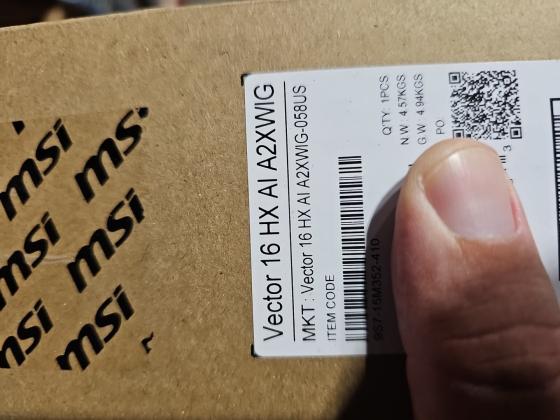 MSI Vector 16 HX AI A2XWHG Gaming Laptop, 16 QHD+ IPS 240Hz Display