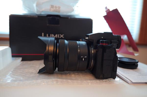 Panasonic LUMIX S5 II  M2 Mirrorless Camera & 20-60mm Lens