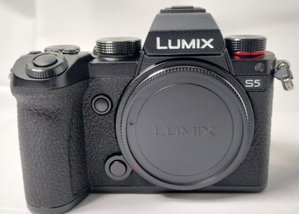 Panasonic LUMIX S5-K 24.2MP Mirrorless Camera (LUMIX S 20-60mm F3.5-5.
