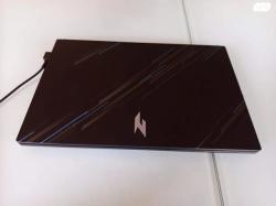 מחשב כמעט חדש לגמרי בשימוש כמה חודשים