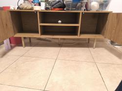 מידות:רוחב 140 ס"מ, עומק 40