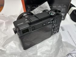Sony Alpha a6400 Mirrorless Digital Camera with 16-50mm Lens A 6400 L