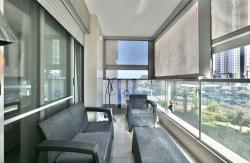 למכירה דירת 4 חד' משודרגת בפארק הים בבת ים