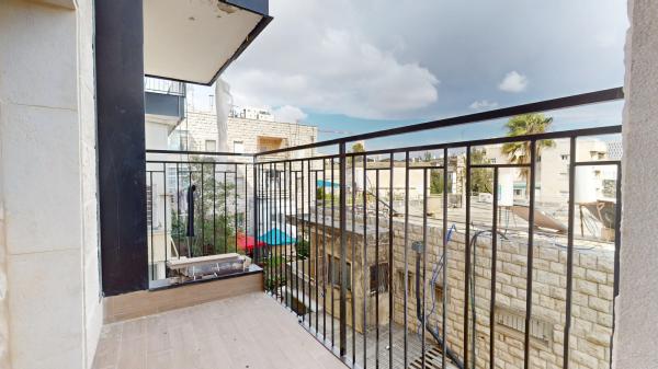 הברון הירש 12 (קרית משה)