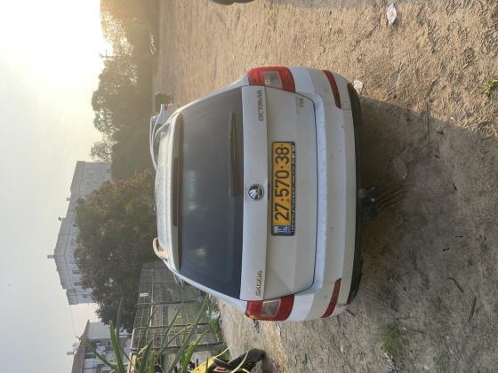 סקודה אוקטביה ספייס (2016)