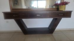 קונסולה מדהימה רוחב 210 ס"מ עומק 36 ס"מ