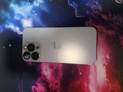 למכירה, אייפון 15 פרו מקס