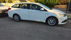 טויוטה אוריס (2016)