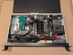 שרת 1U קטן ושקט