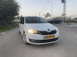 סקודה ראפיד ספייסבק (2015)