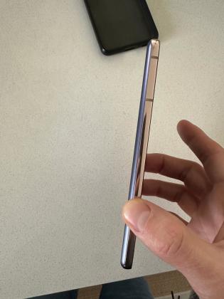 Samsung S21 128G במצב מעולה