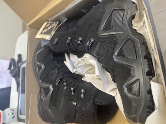 נעליים חדשות לא נעשה בהם שימוש