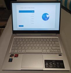 מחשב נייד במצב כמו חדש,